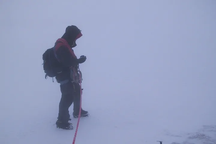 Cairngorm Feb 07 climbing photo