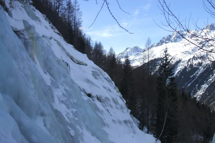 Chamonix - Jan 09 climbing photo